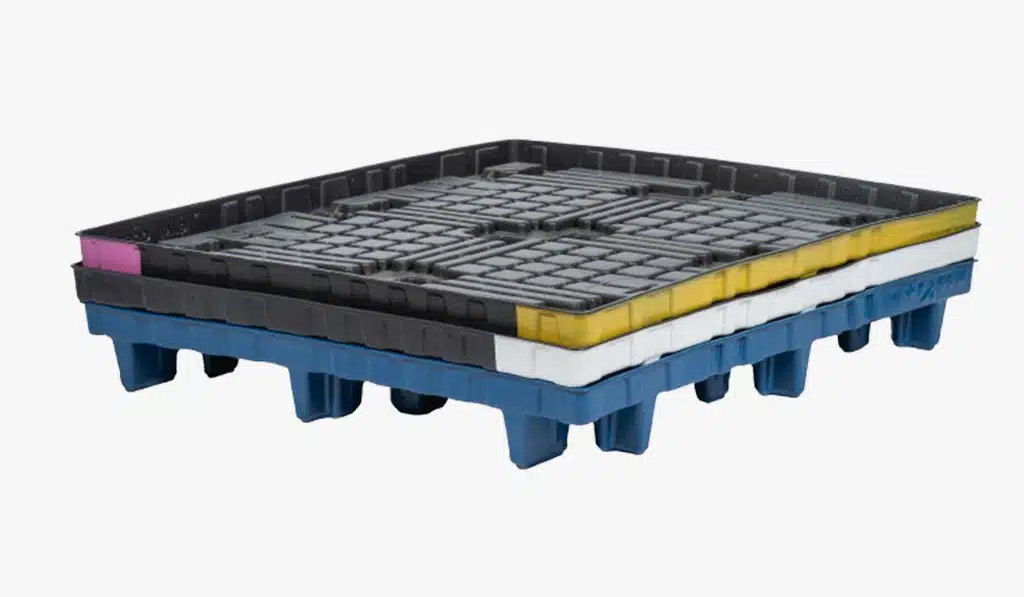 img optimizing industrial logistics plastic pallet