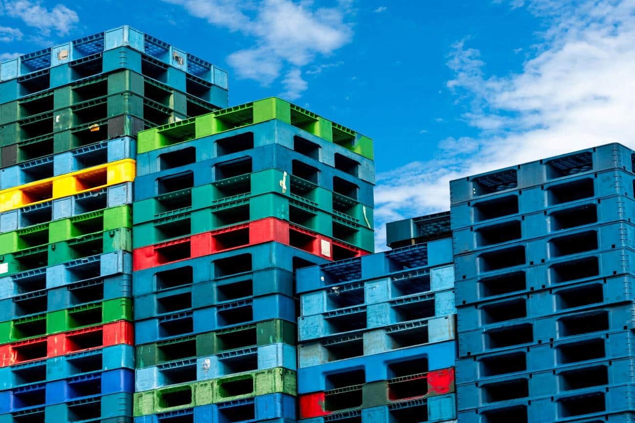 Pallets plásticos intermodal
